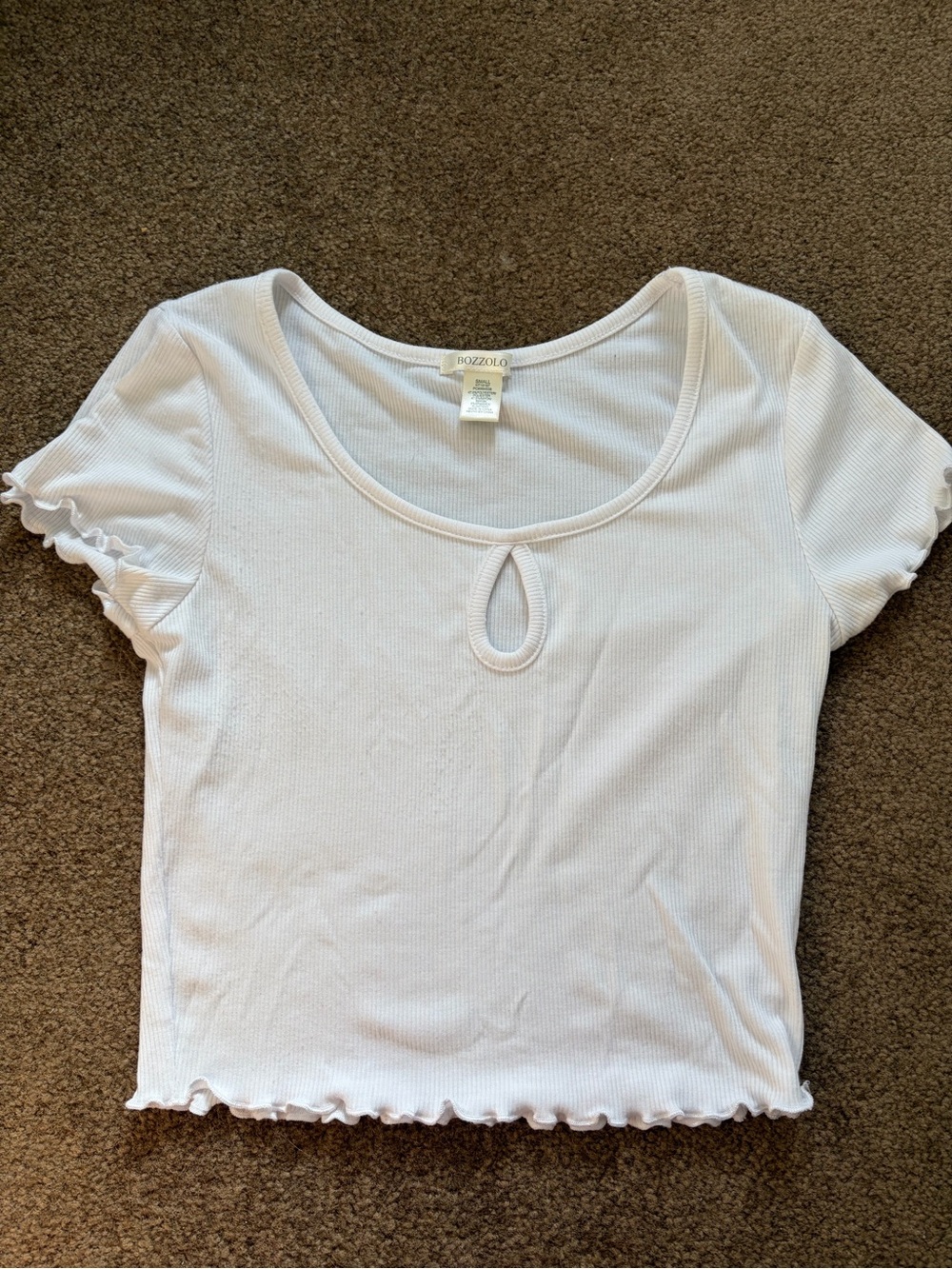 Bozzolo white key hole short sleeve crop top